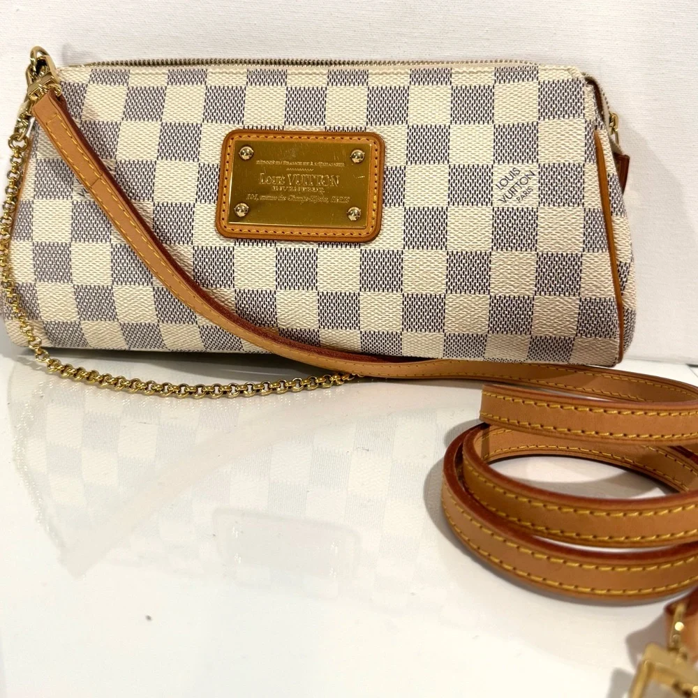 Louis Vuitton Eva Clutch in Damier Azur - Picture 11 of 11